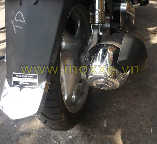 Phụ kiện trang trí Airblade 125_Chụp pô nhôm 